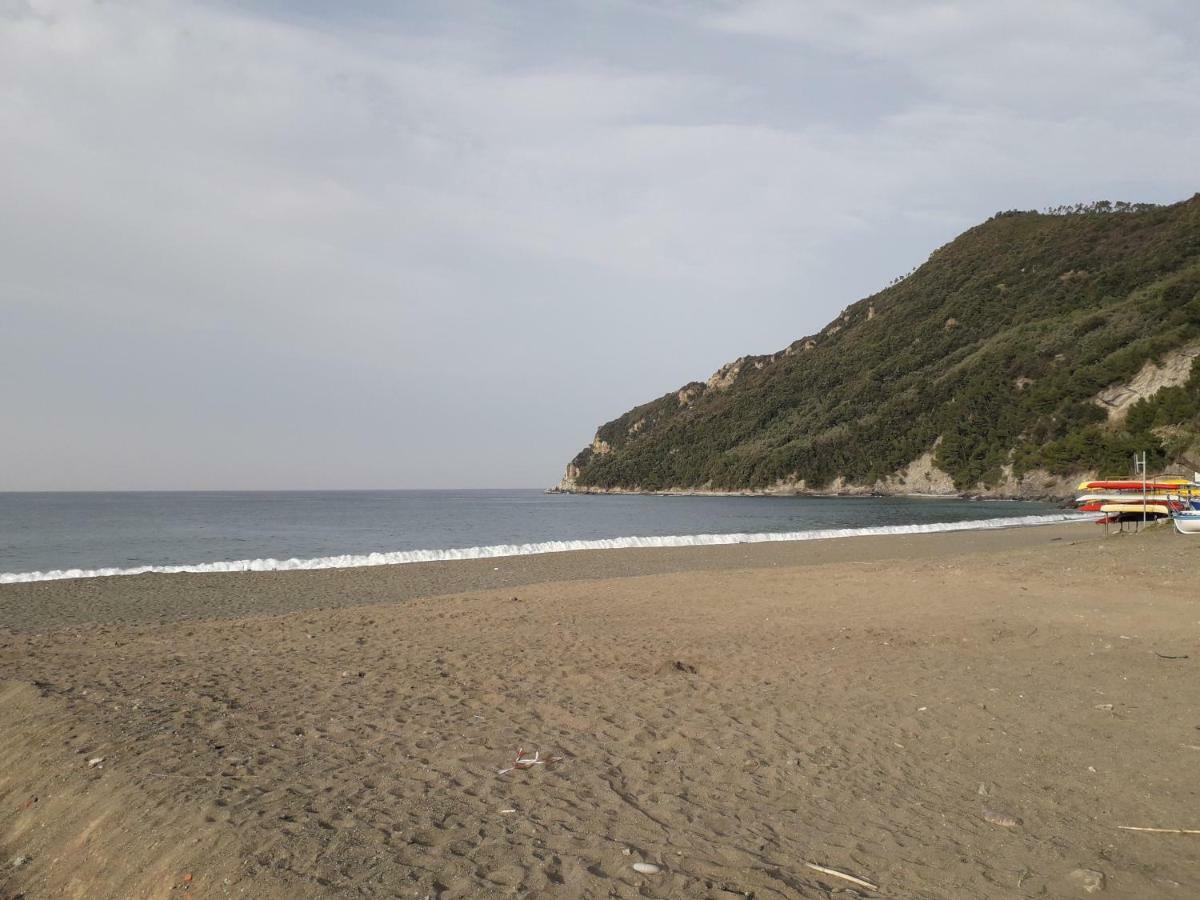 Riva Beach House Sestri Levante Bagian luar foto